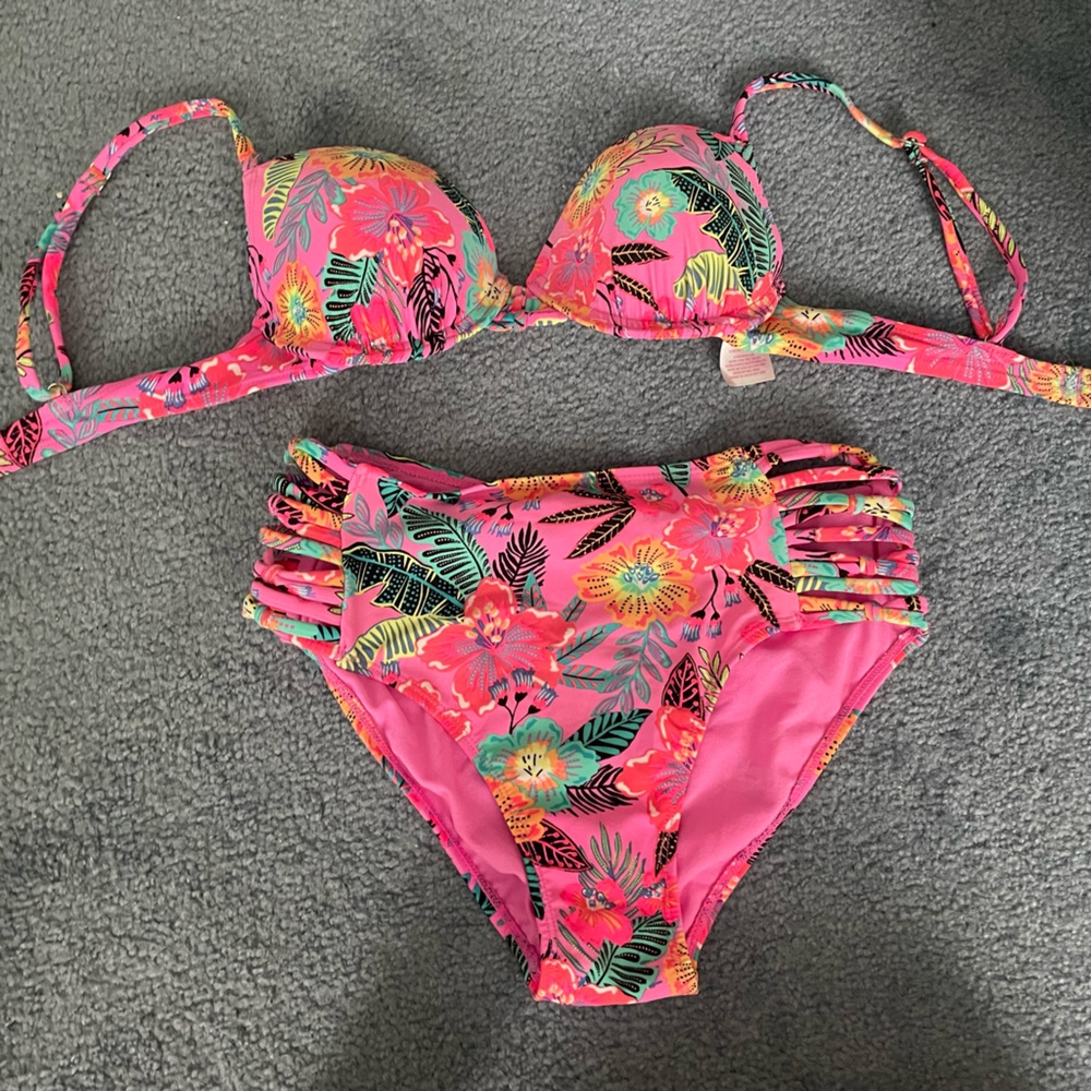Xhilaration Pink Floral Bikini Set
